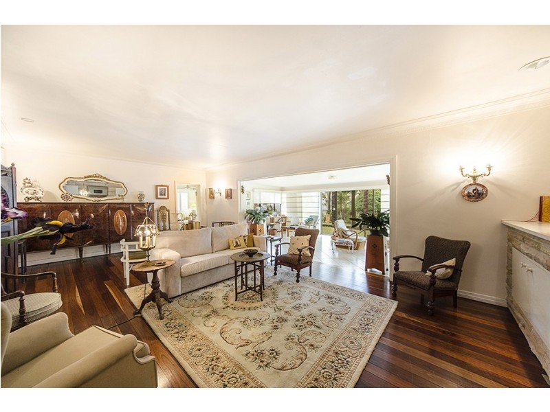 2 Hendy Street, Cranley QLD 4350