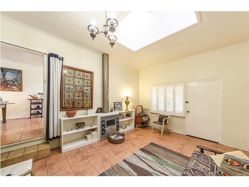 2 Hendy Street, Cranley QLD 4350
