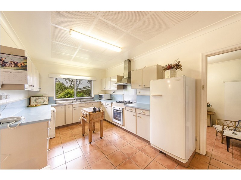 2 Hendy Street, Cranley QLD 4350