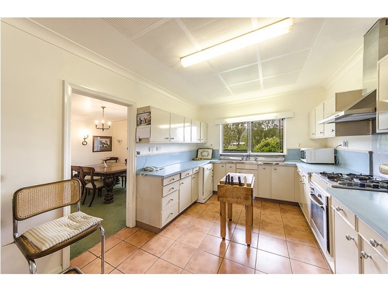2 Hendy Street, Cranley QLD 4350