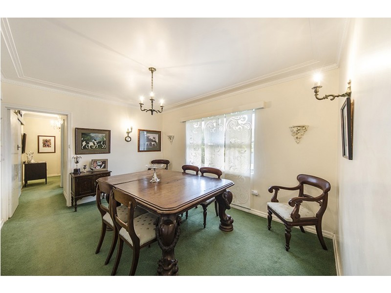 2 Hendy Street, Cranley QLD 4350