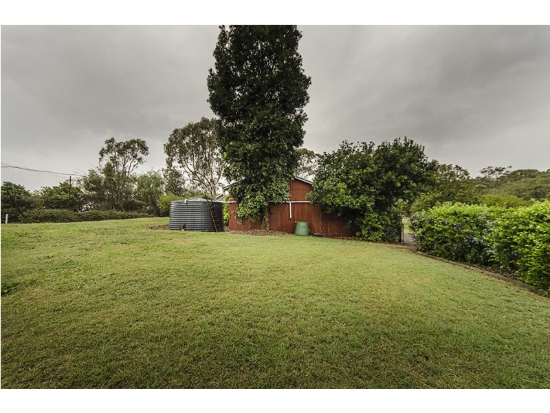 2 Hendy Street, Cranley QLD 4350