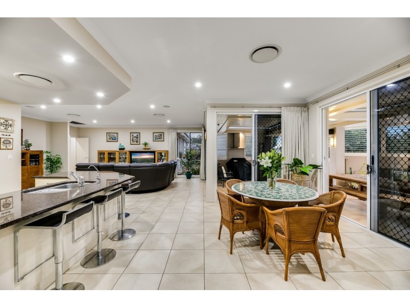 13 Caithness Court, Middle Ridge QLD 4350
