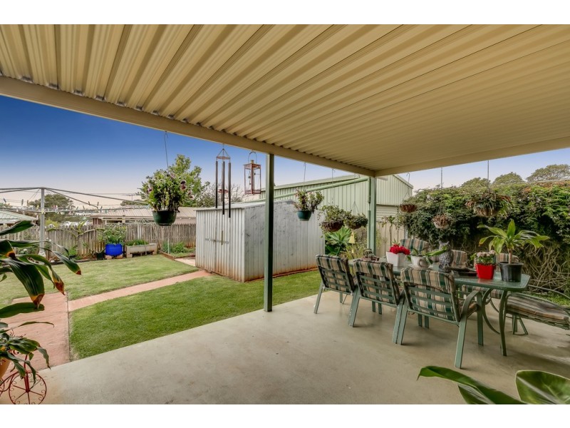 10 Smythe Street, Kearneys Spring QLD 4350