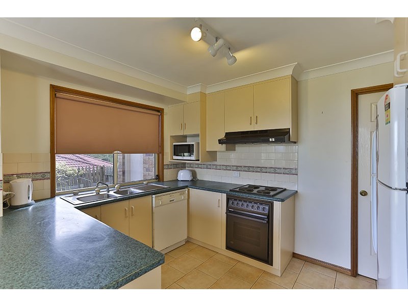 42 Barlow Street, Wilsonton QLD 4350