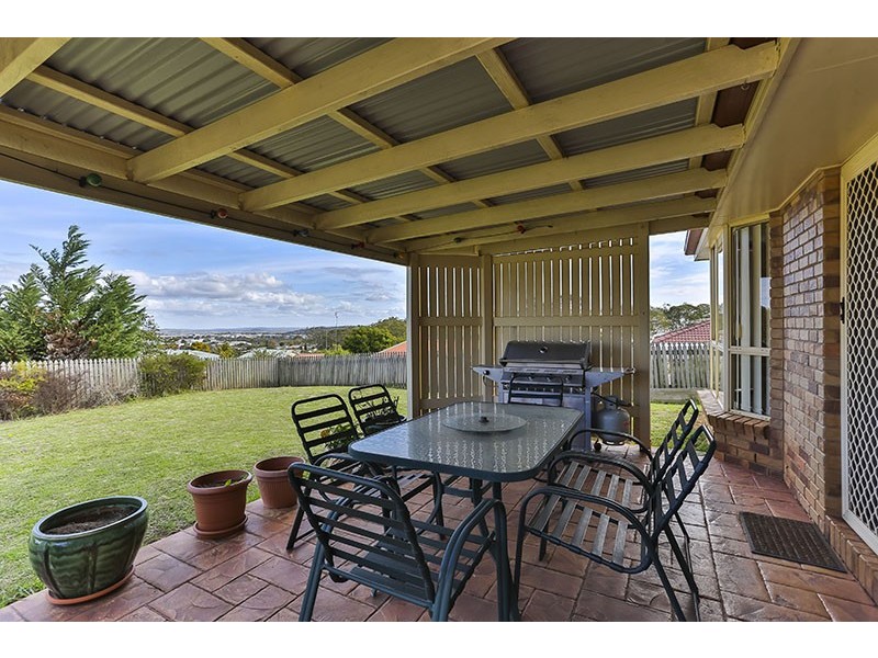 42 Barlow Street, Wilsonton QLD 4350