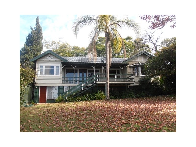 3A Curzon, Mount Lofty QLD 4350