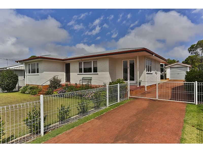 33 McCafferty Street, Wilsonton QLD 4350