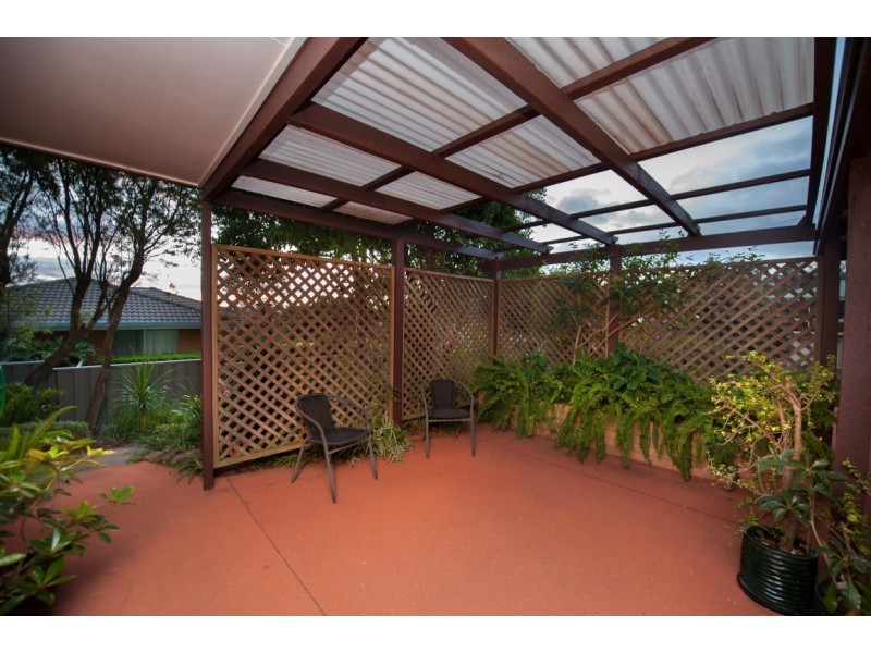 Unit 2/4 Muir Street, Harlaxton QLD 4350