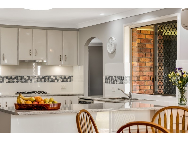 25 Jull Drive, Centenary Heights QLD 4350