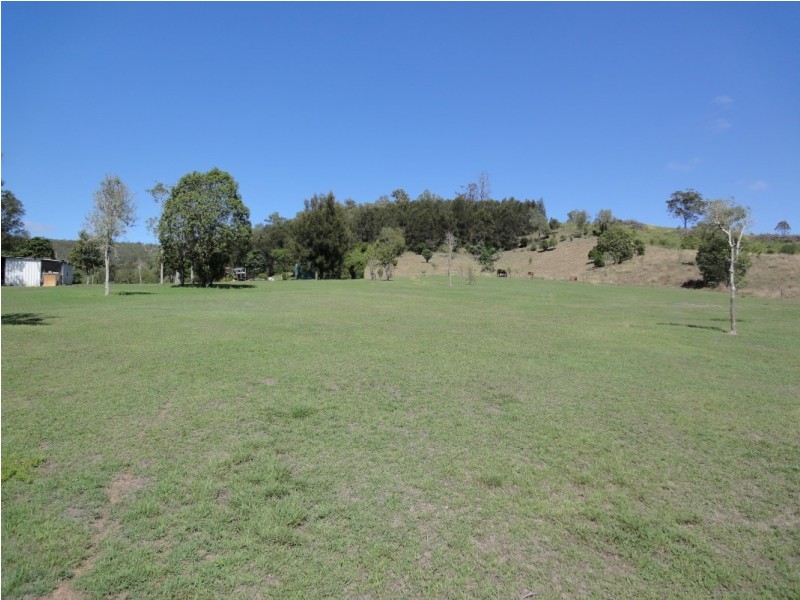 17 Meadows Road, Withcott QLD 4352