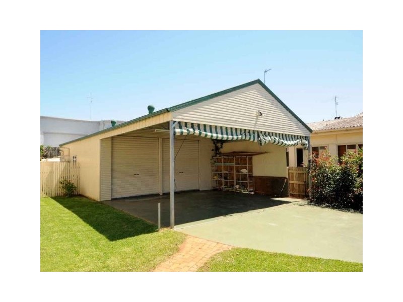 8 Kirk Street, Toowoomba City QLD 4350