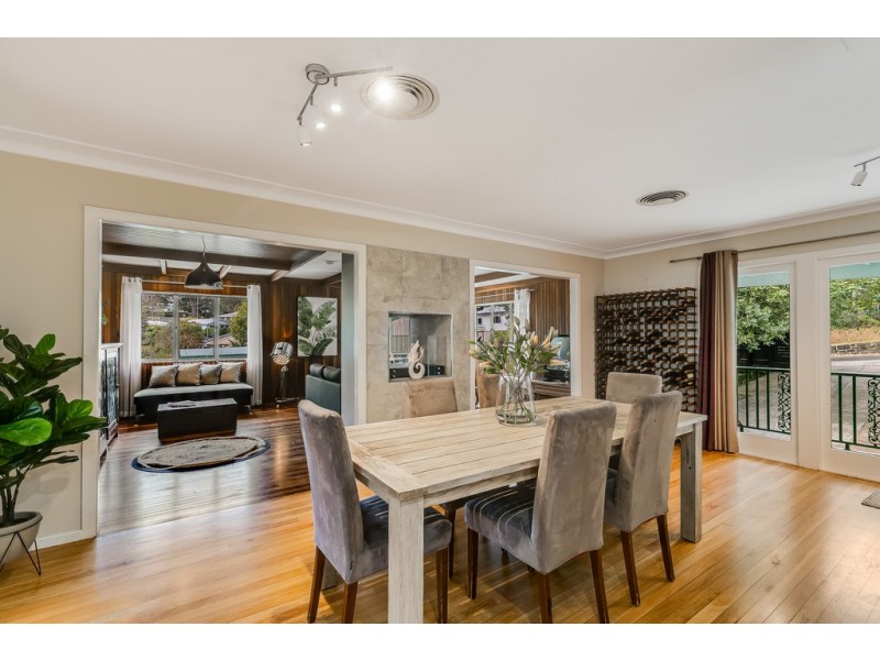 3 Peter Street, Mount Lofty QLD 4350
