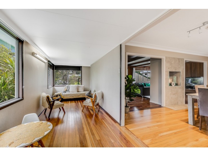 3 Peter Street, Mount Lofty QLD 4350