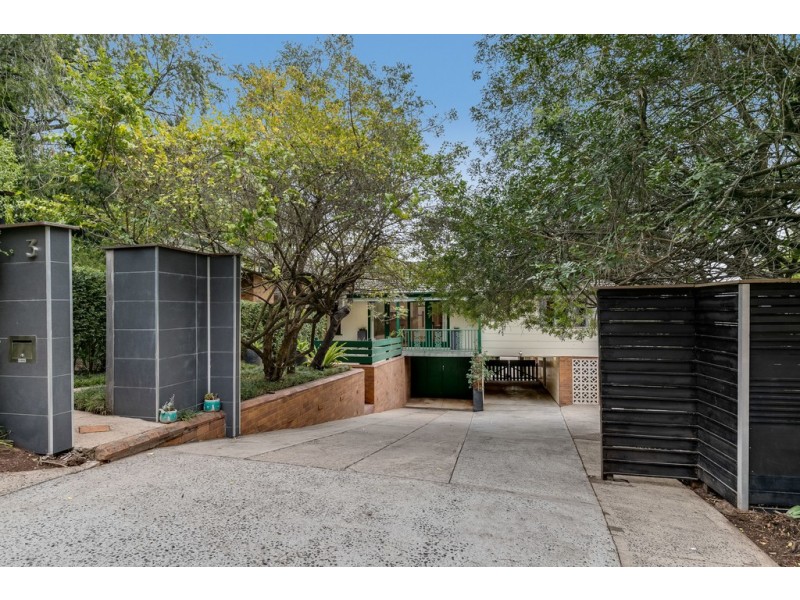3 Peter Street, Mount Lofty QLD 4350