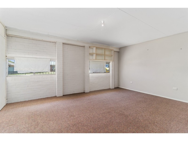 33 Fitzpatrick Street, Wilsonton QLD 4350