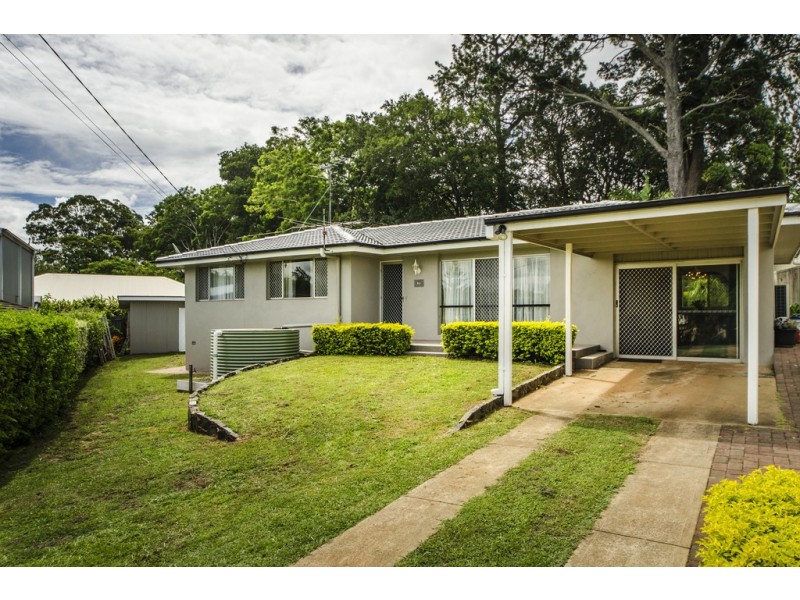 23 Barrymount Crescent, Mount Lofty QLD 4350