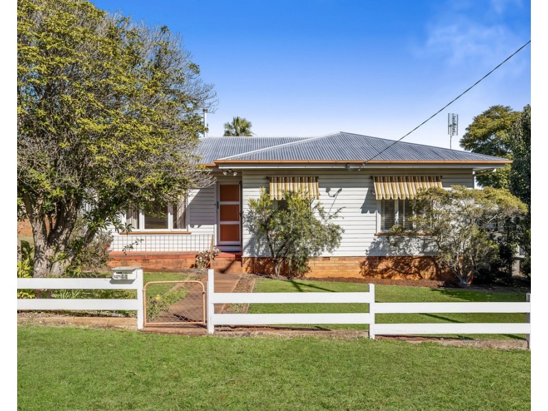 44 Long Street, Rangeville QLD 4350