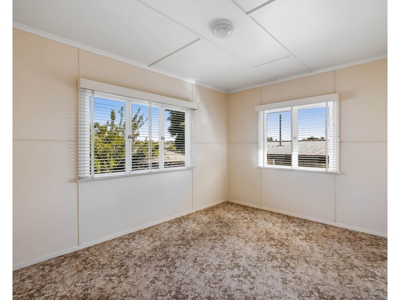 44 Long Street, Rangeville QLD 4350