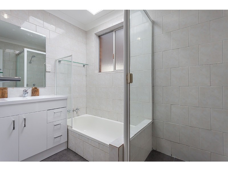 2 Priest Street, Rockville QLD 4350