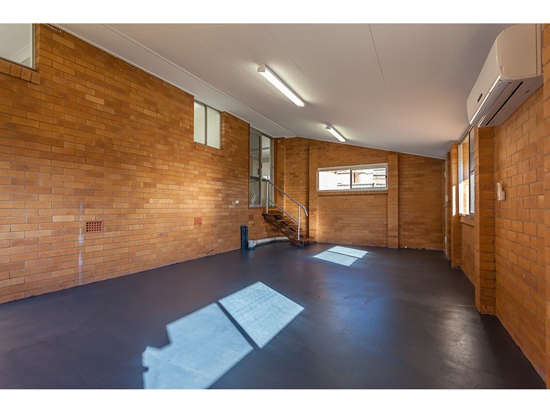 2 Priest Street, Rockville QLD 4350