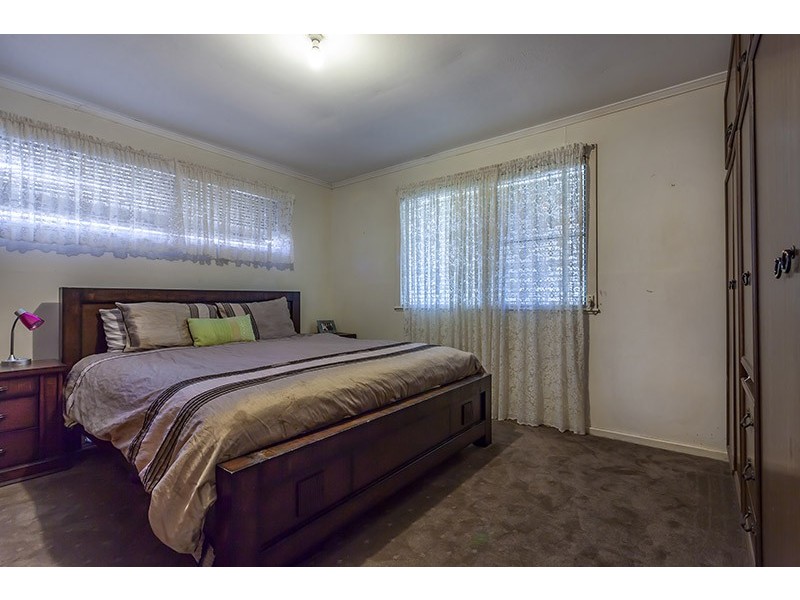 12 Elworthy Street, Harlaxton QLD 4350