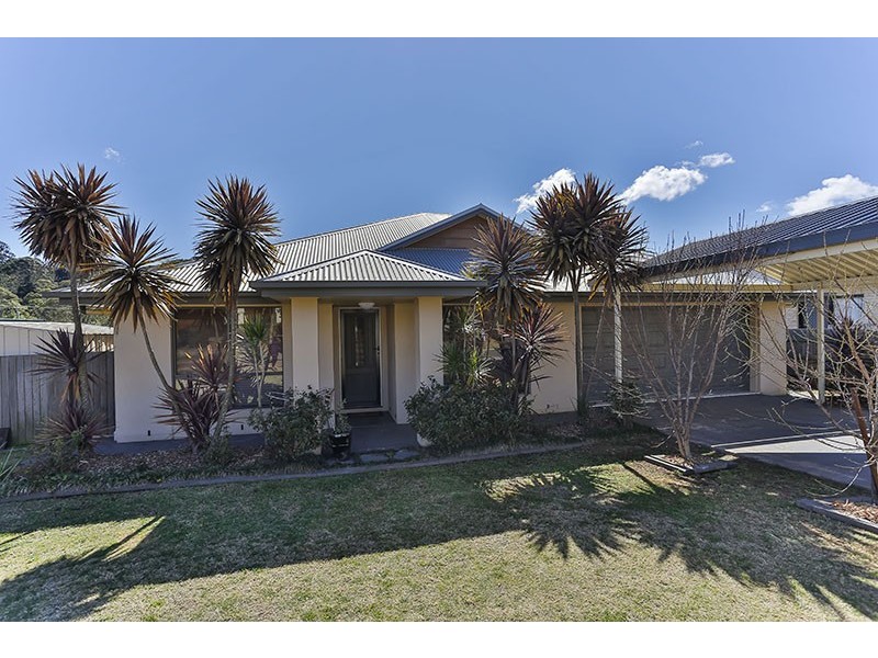 5 Willowburn Drive, Rockville QLD 4350