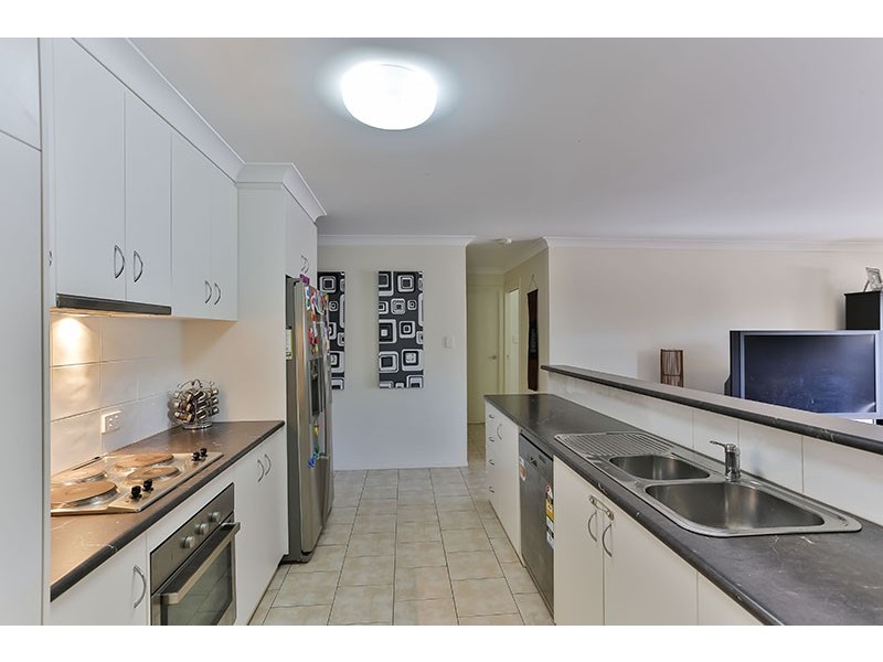 5 Willowburn Drive, Rockville QLD 4350