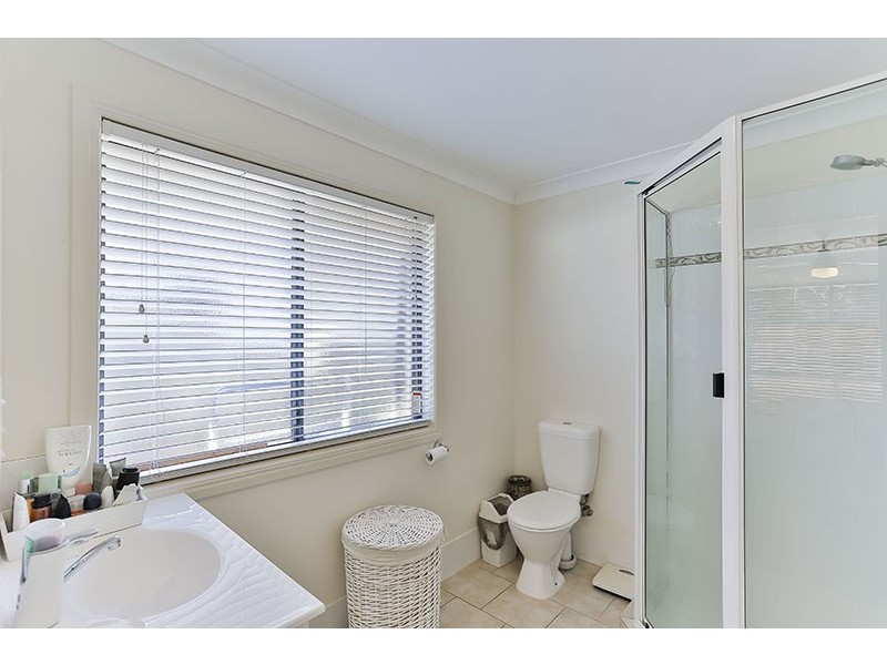 5 Willowburn Drive, Rockville QLD 4350