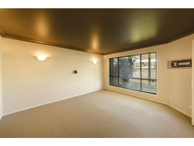 627 Hume Street, Kearneys Spring QLD 4350
