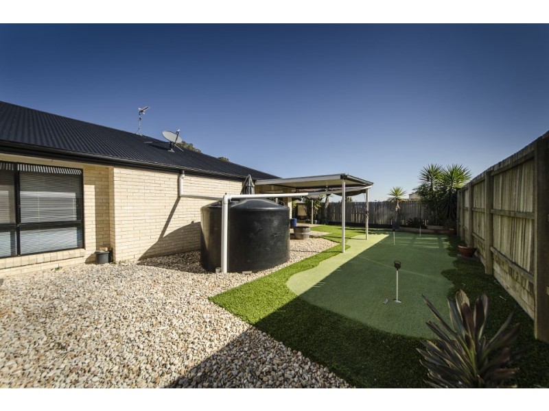 627 Hume Street, Kearneys Spring QLD 4350