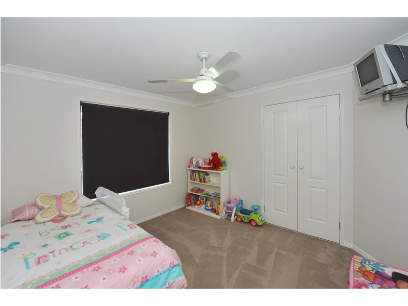 27 Wareena Crescent, Glenvale QLD 4350