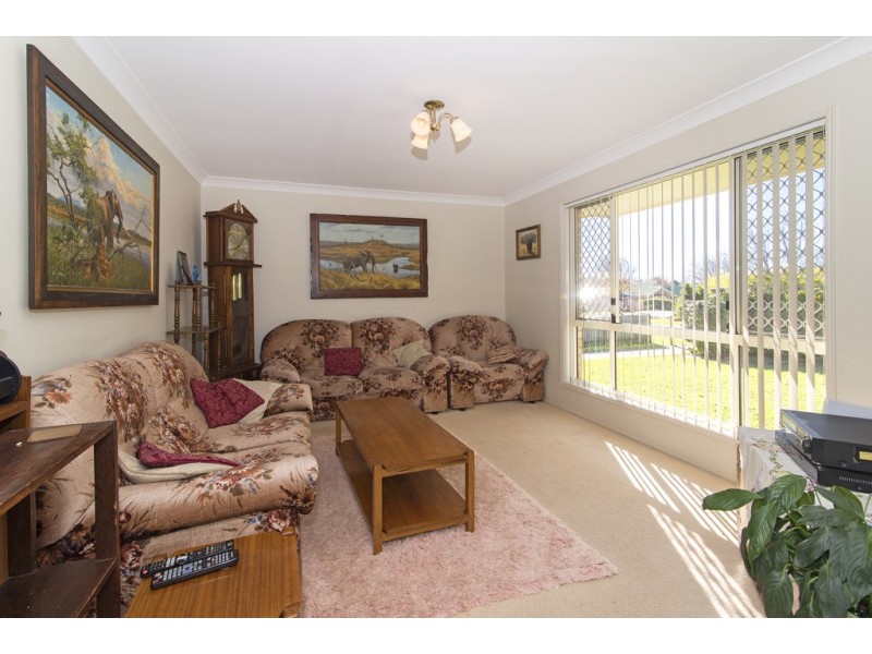 17 Strohfeldt Street, Middle Ridge QLD 4350