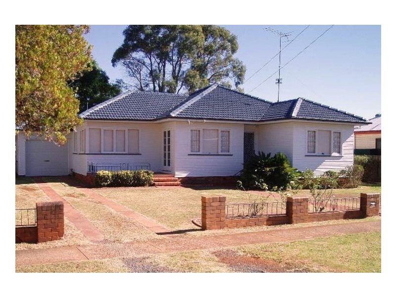 118 Hill Street, Newtown QLD 4350
