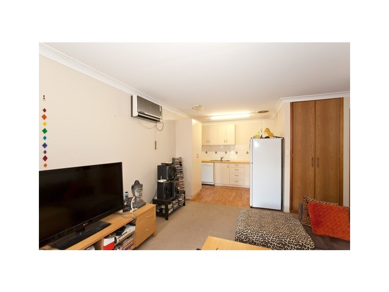 1/7 Damien Crescent, Kearneys Spring QLD 4350