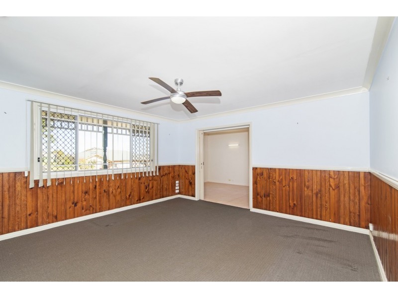 8 Dalzell Crescent, Darling Heights QLD 4350