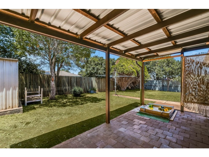 28 Hinkler Crescent, Wilsonton QLD 4350