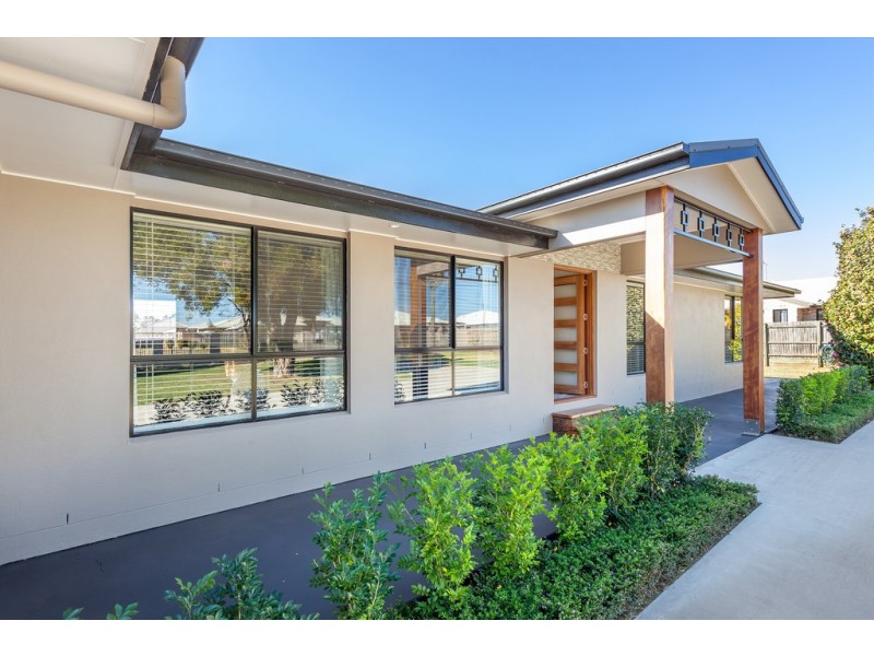 211-213 Nelson Street, Kearneys Spring QLD 4350