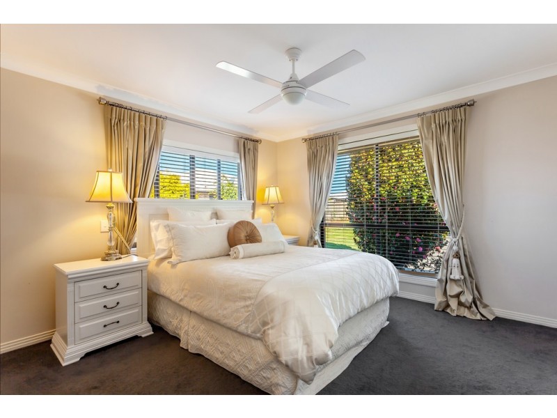 211-213 Nelson Street, Kearneys Spring QLD 4350