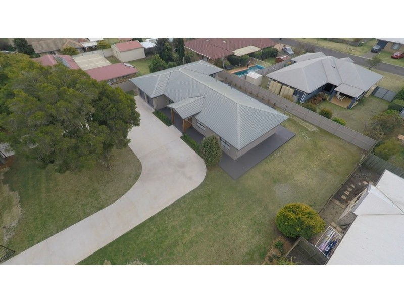 211-213 Nelson Street, Kearneys Spring QLD 4350