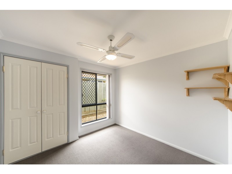 6 Chifley Court, Middle Ridge QLD 4350