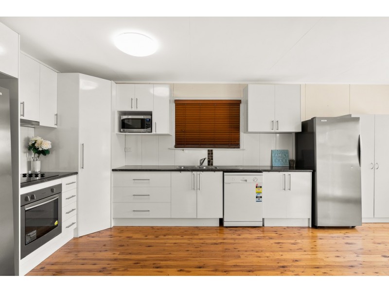 16A Warwick Street, Harristown QLD 4350