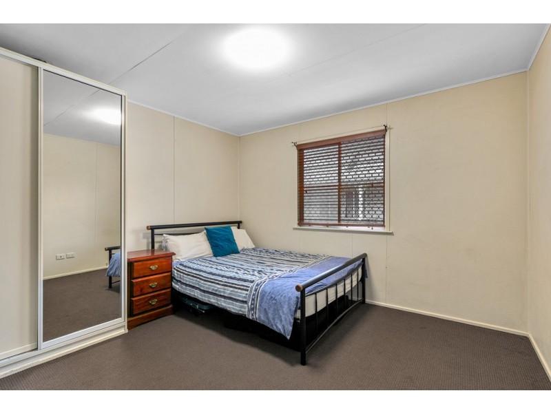 16A Warwick Street, Harristown QLD 4350