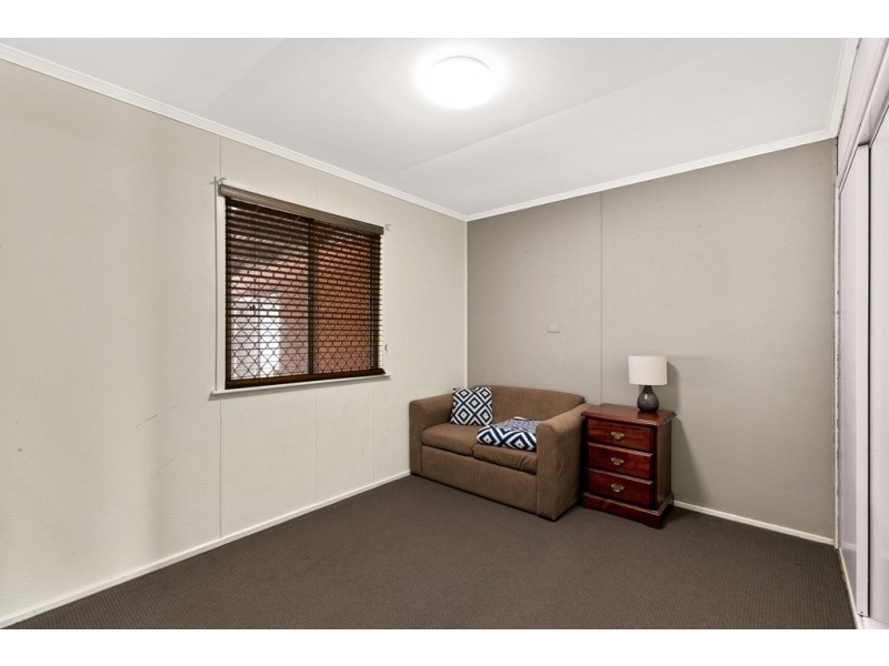 16A Warwick Street, Harristown QLD 4350