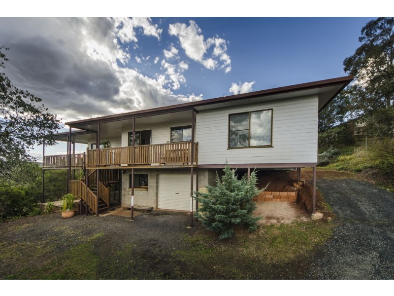 9 Scenic Court, Gowrie Junction QLD 4352