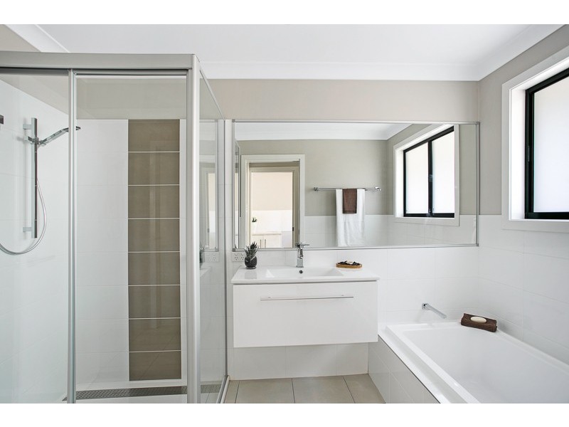 Unit 4/49 McGregor Street, Wilsonton QLD 4350