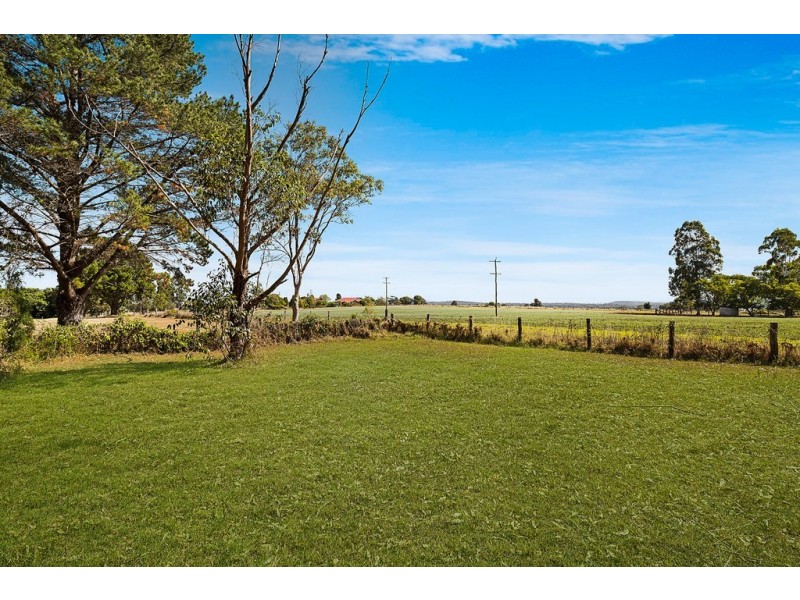 39 Cawdor Road, Highfields QLD 4352