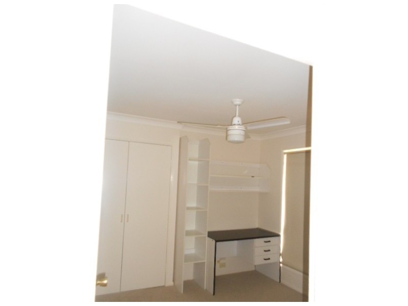 434 West street, Kearneys Spring QLD 4350