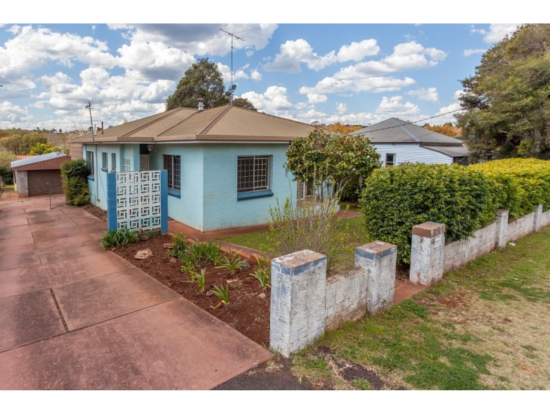 93 Perth Street, South Toowoomba QLD 4350