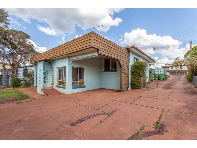 93 Perth Street, South Toowoomba QLD 4350